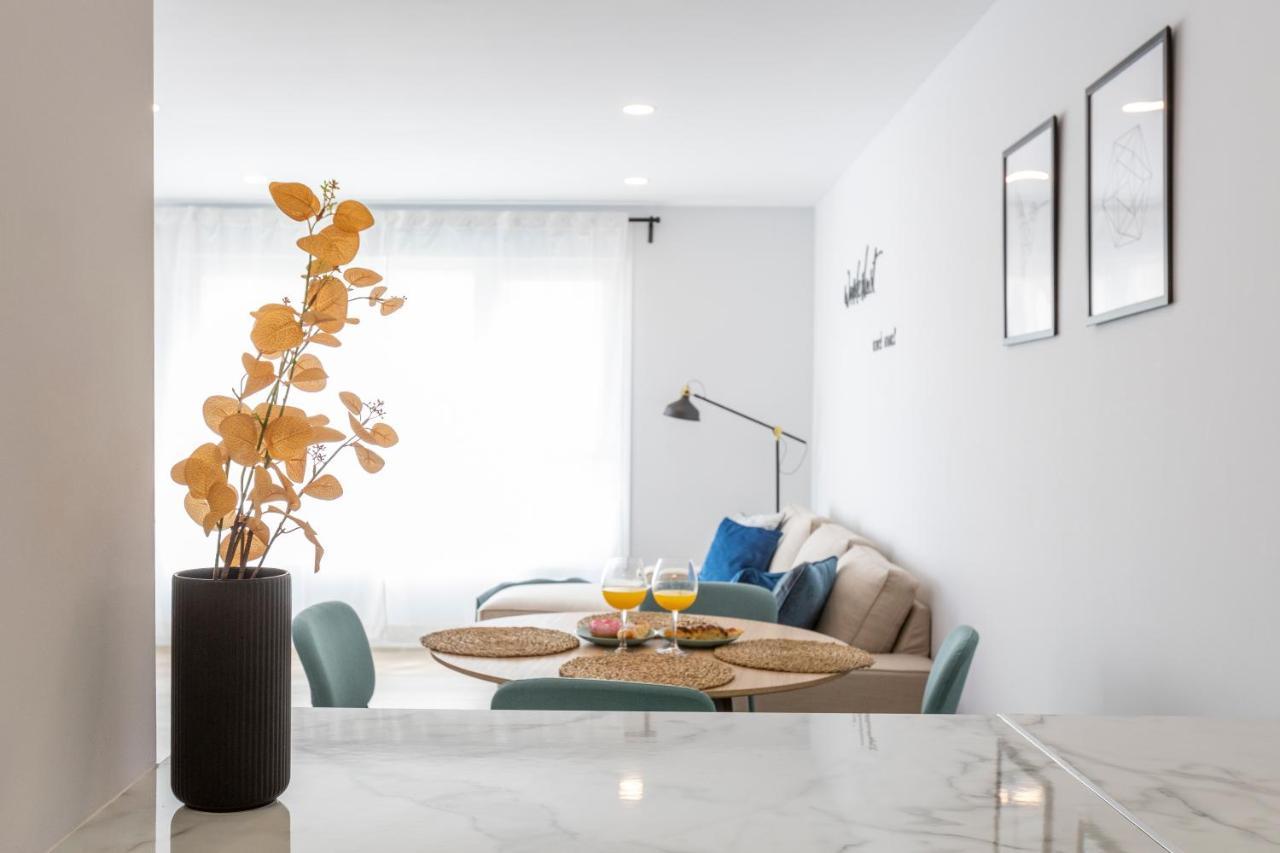 Fabuloso Apartamento Nuevo Con Parking Y Piscina Málaga Eksteriør bilde