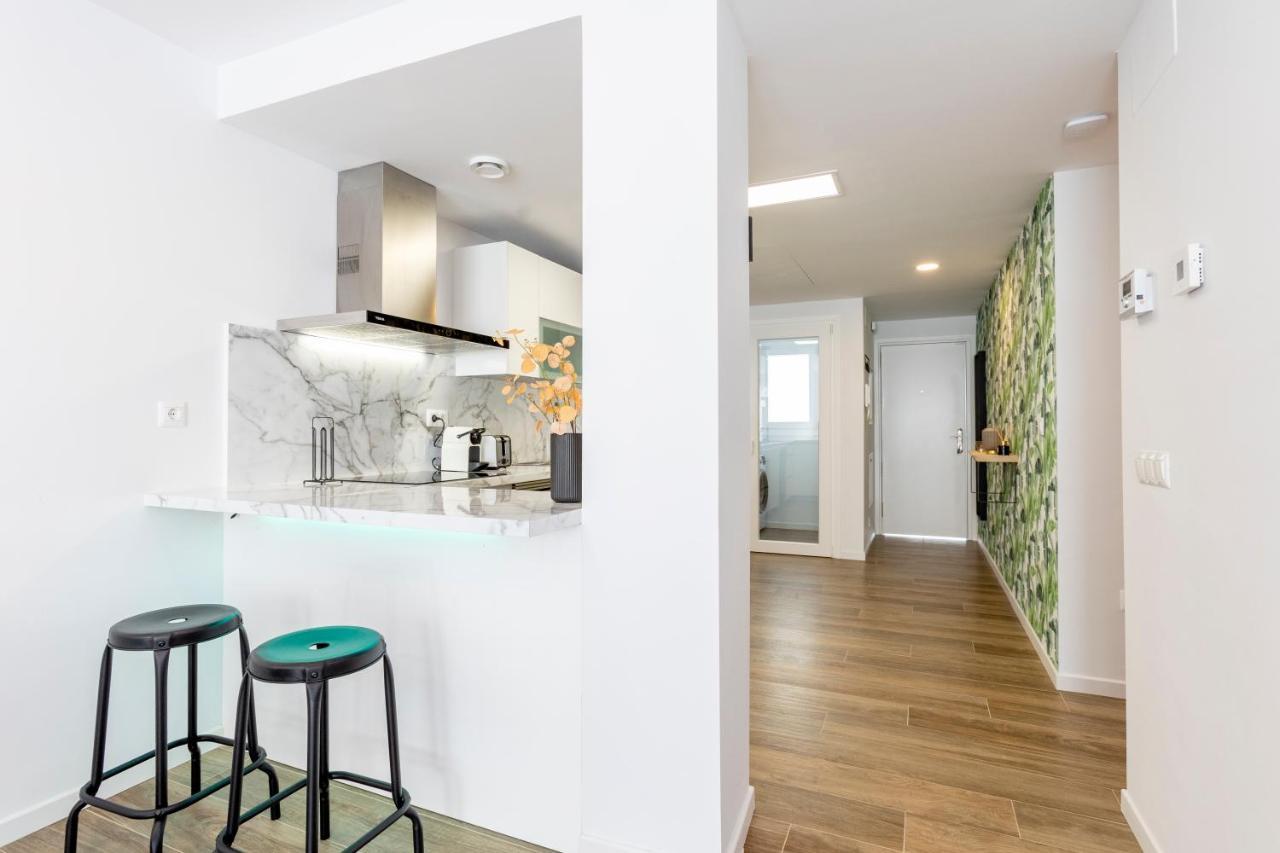 Fabuloso Apartamento Nuevo Con Parking Y Piscina Málaga Eksteriør bilde