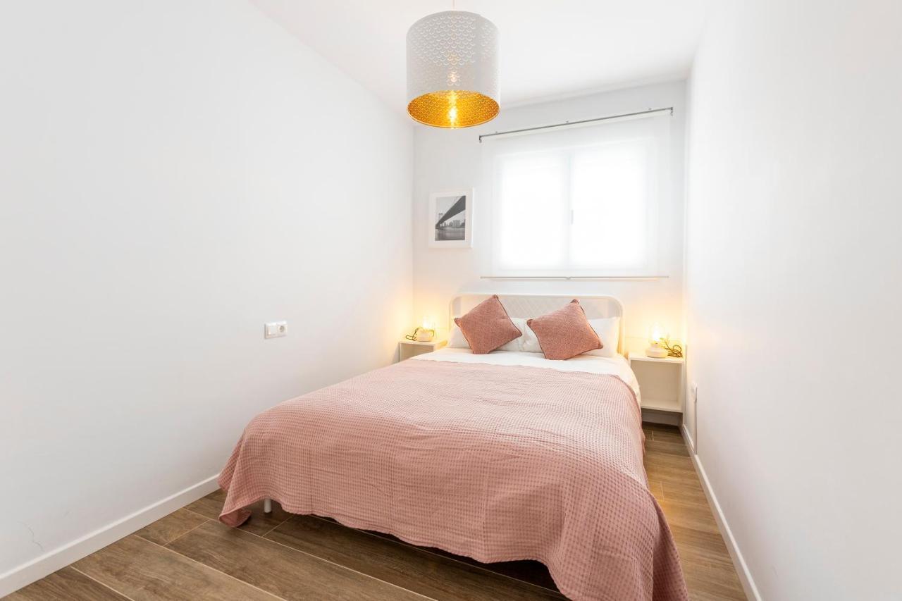 Fabuloso Apartamento Nuevo Con Parking Y Piscina Málaga Eksteriør bilde