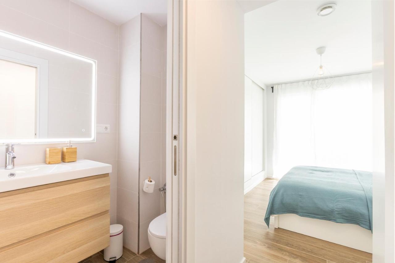 Fabuloso Apartamento Nuevo Con Parking Y Piscina Málaga Eksteriør bilde