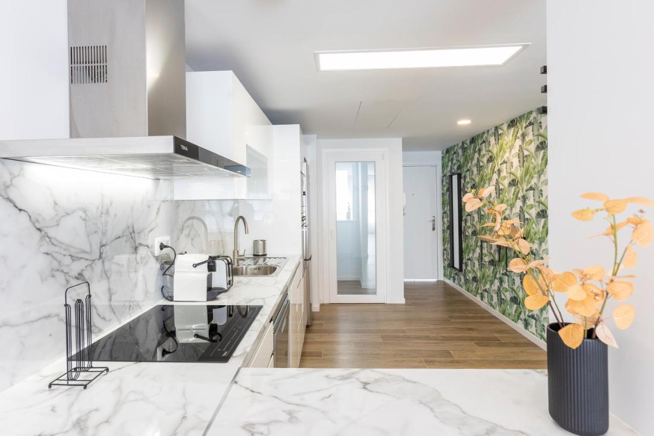 Fabuloso Apartamento Nuevo Con Parking Y Piscina Málaga Eksteriør bilde