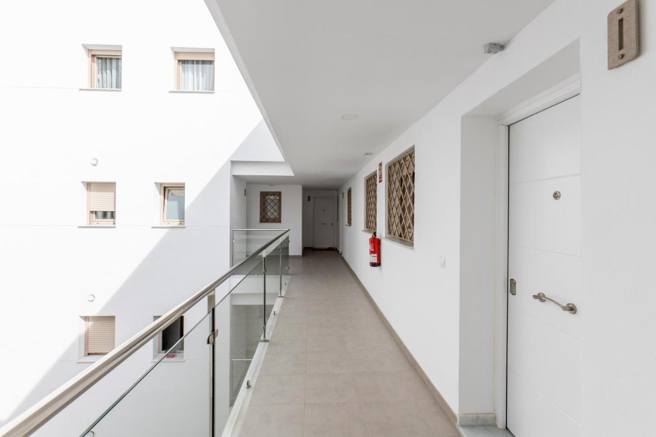 Fabuloso Apartamento Nuevo Con Parking Y Piscina Málaga Eksteriør bilde