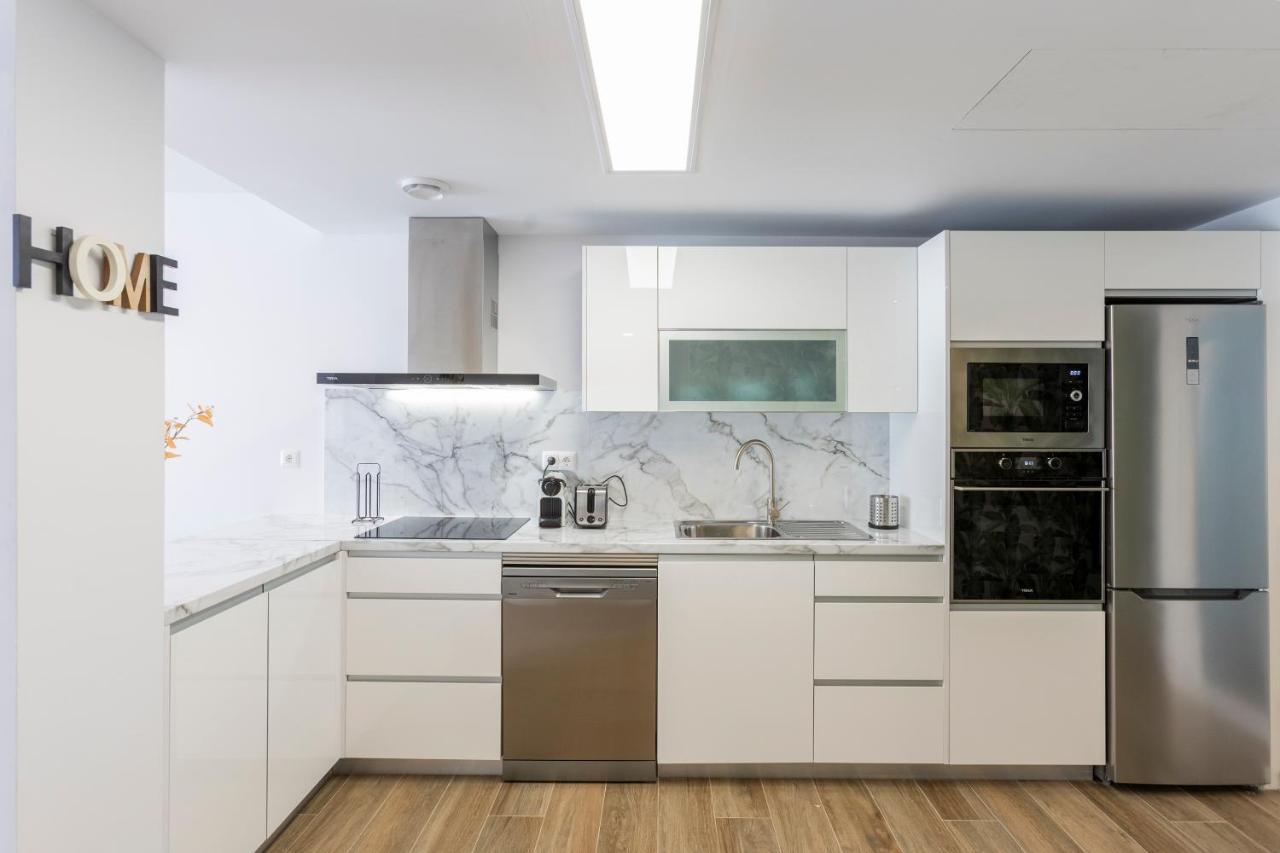 Fabuloso Apartamento Nuevo Con Parking Y Piscina Málaga Eksteriør bilde